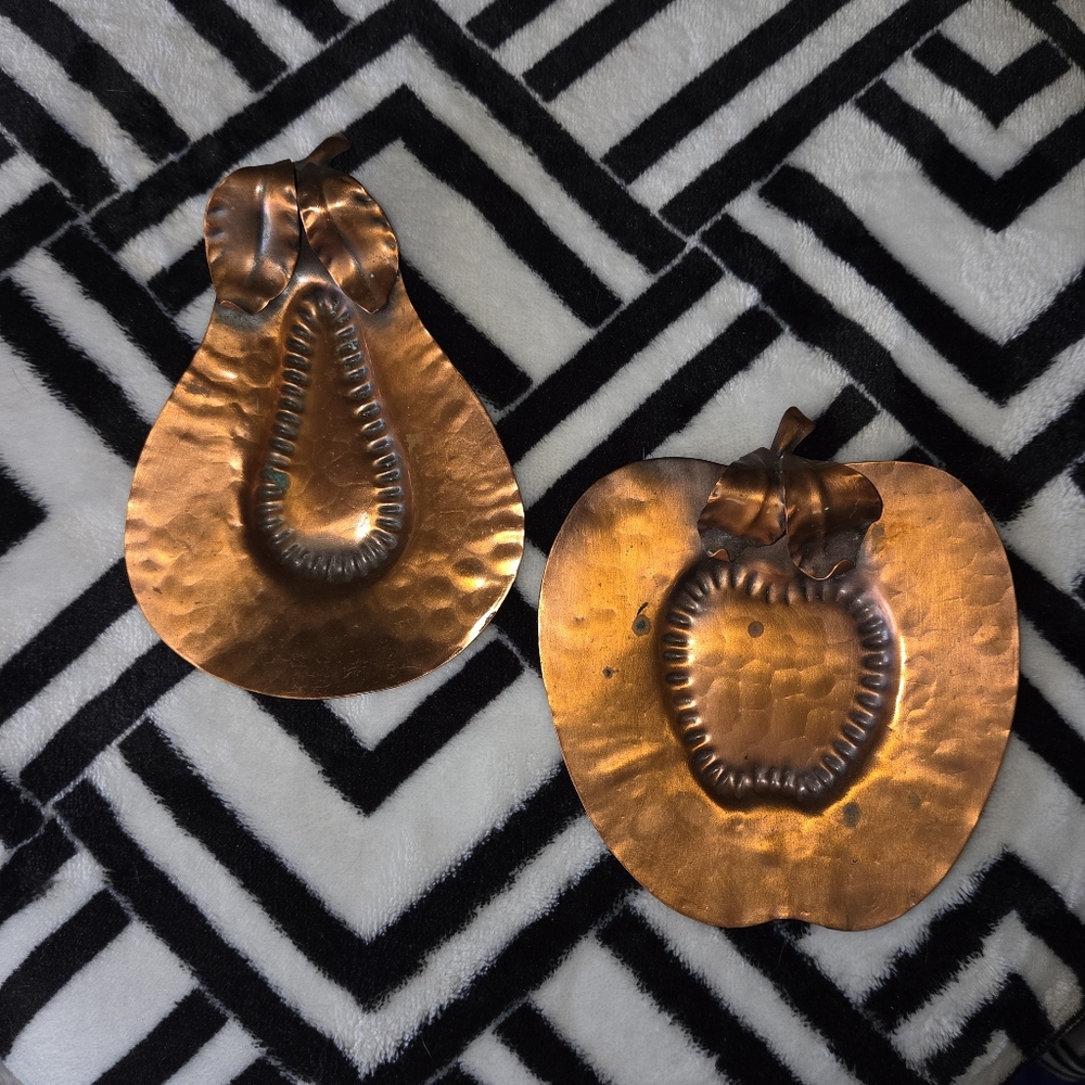 vintage Gregorian copper wall hangings shaped like a pear and an apple USA Made